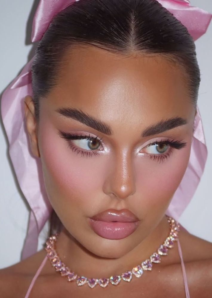 Pink kitty glam with fluttery lashes